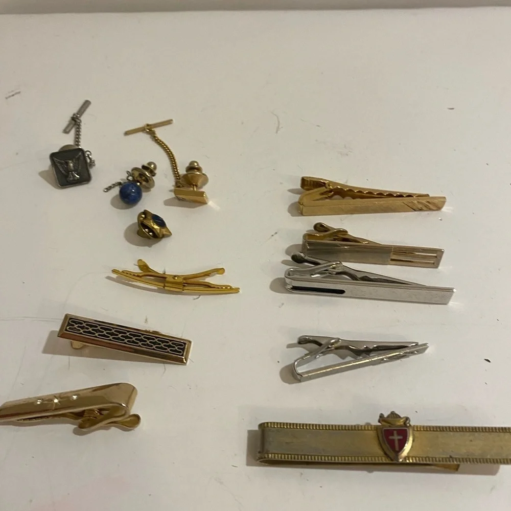 N/A various clips